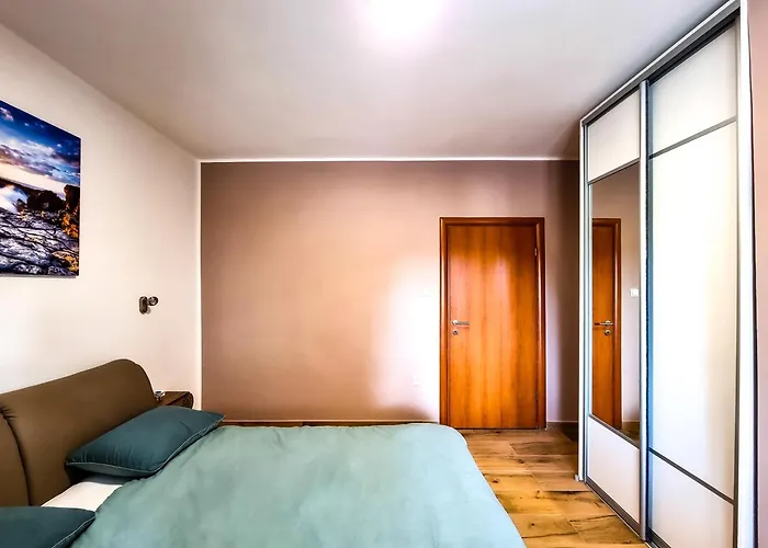 Apartamento Family-friendly With Swimming Pool Bibinje, Zadar - 5778 *