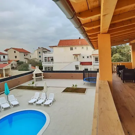 Family-friendly With Swimming Pool Bibinje, Zadar - 5778 Бибинье