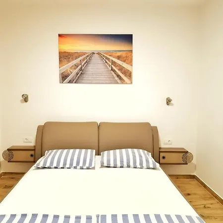 Holiday home Family Friendly House With A Swimming Pool Bibinje, Zadar - 5778 Bibinje
