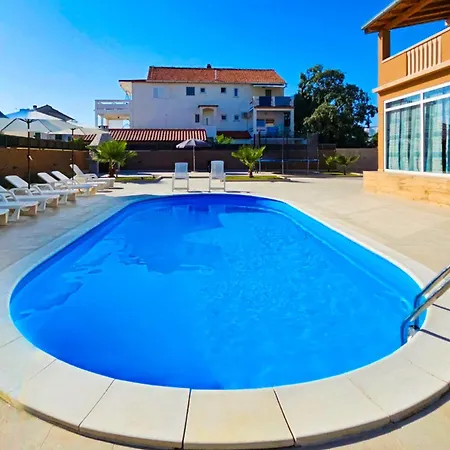 Family-friendly With Swimming Pool Bibinje, Zadar - 5778 Бибинье