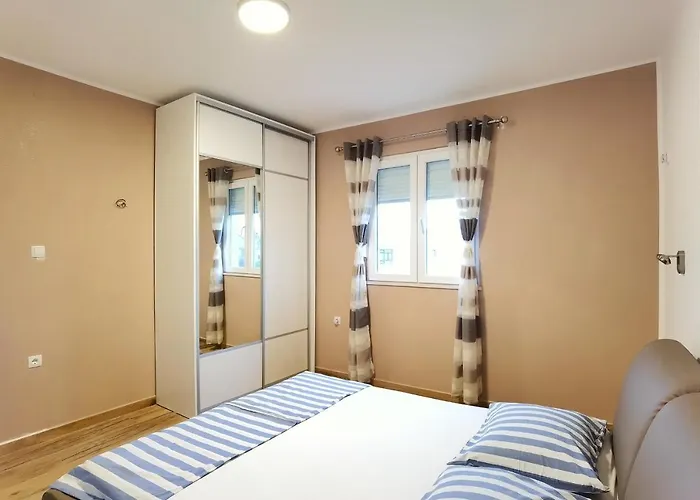 Family-friendly With Swimming Pool Bibinje, Zadar - 5778 Апартаменты *